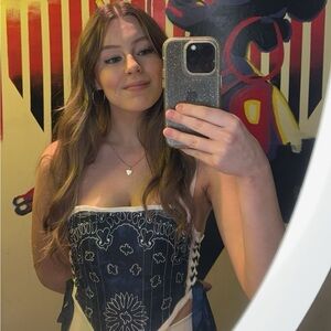 Meet your Posher, Cailynn